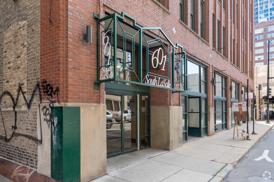 More Photos Of 601 S LaSalle St, Chicago Office For Sale