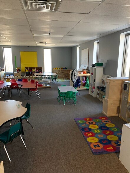 More Photos Of 2020 N 72nd St, Omaha Daycare Center For Sale