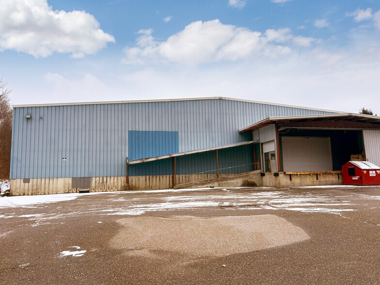 More Photos Of 77 Merrimack St, Concord Warehouse For Lease