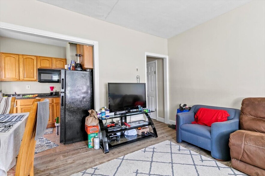 More Photos Of 1963-1965 Park St, Hartford Apartments For Sale