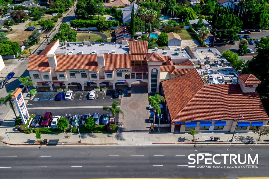 More Photos Of 19100 Ventura Blvd, Tarzana Storefront Retail Office For Lease