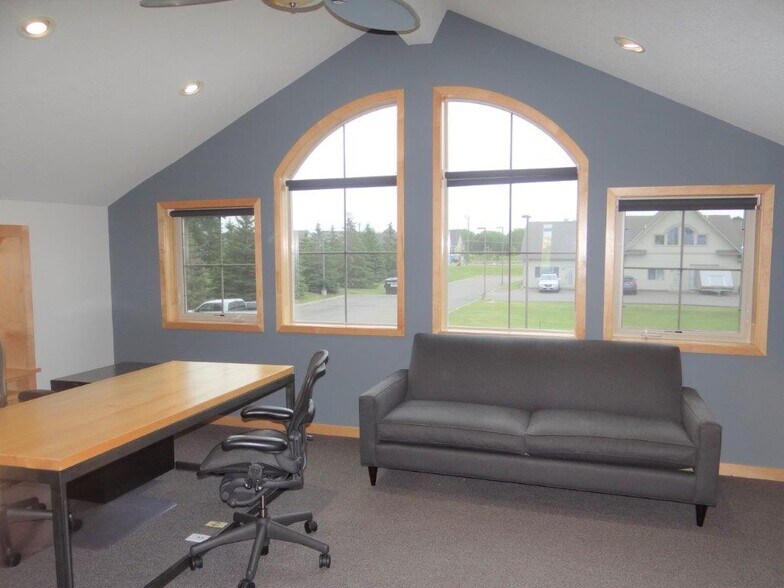 More Photos Of 801-809 Meander Ct, Medina Loft Creative Space For Lease