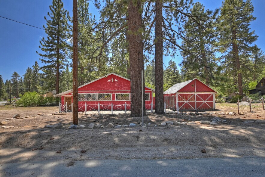 More Photos Of 39167 Rim of the world Dr, Fawnskin Restaurant For Sale
