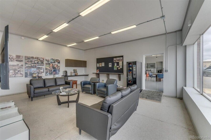 More Photos Of 430 E Main St, Trinidad Industrial For Sale