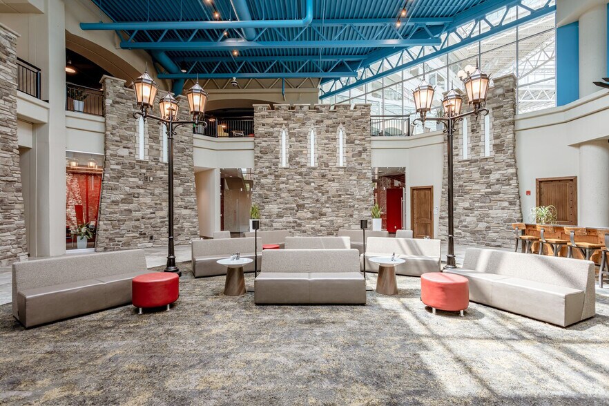 More Photos Of 441 S Salina St, Syracuse Office For Lease