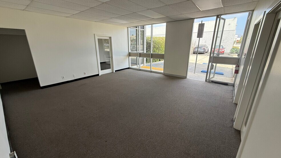 More Photos Of 2005 Palma Dr, Ventura Warehouse For Lease