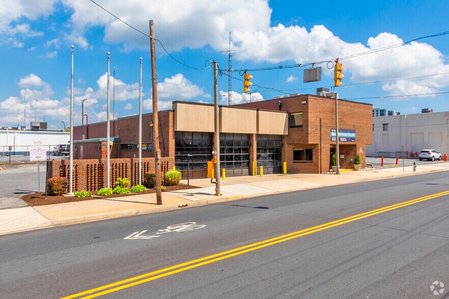 More Photos Of 11435 Grandview Ave, Wheaton Police Fire Station For Lease