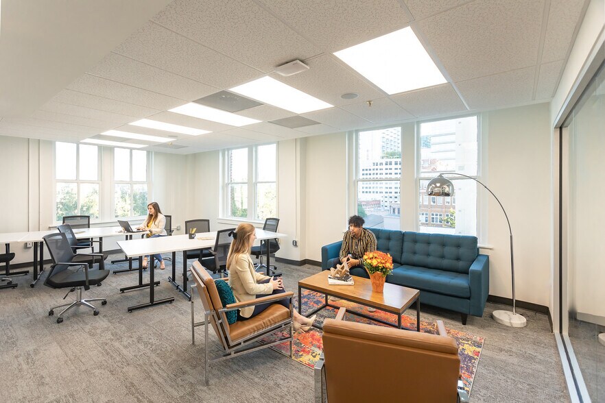 More Photos Of 37 N Orange Ave, Orlando Coworking Space