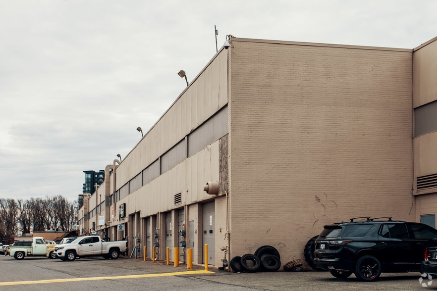 More Photos Of 12205-12275 Nebel St, Rockville Freestanding For Lease