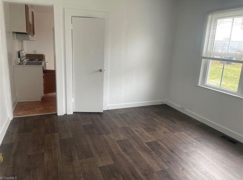 More Photos Of 356-358 Dixie Broadway, Winston-Salem Specialty For Sale