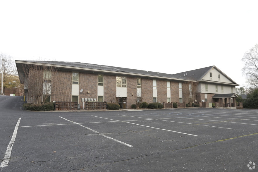 More Photos Of 109 Fleetwood Dr, Easley Office For Lease