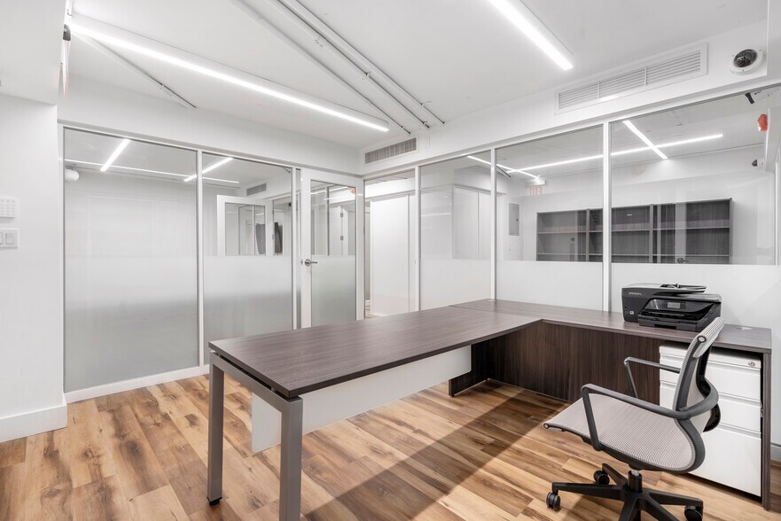 More Photos Of 13499 Biscayne Blvd, Miami Coworking Space