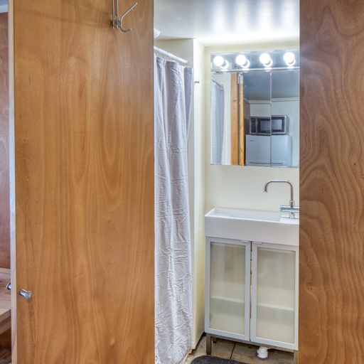 More Photos Of 221 E 56th St, Savannah Apartments For Sale