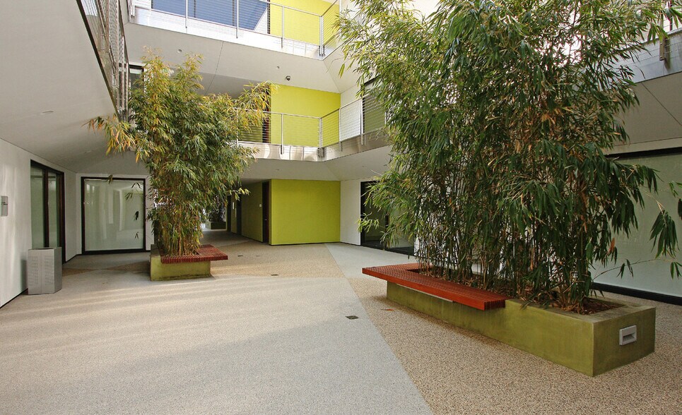 More Photos Of 12304 Santa Monica Blvd, Los Angeles Office For Sale