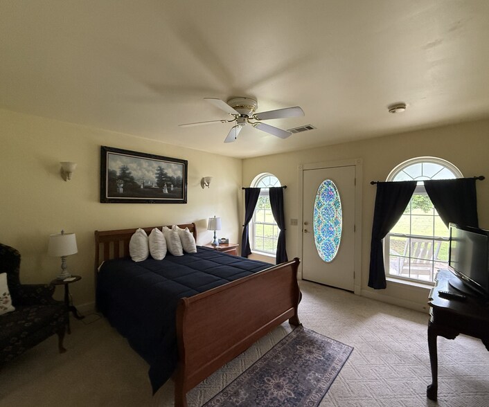 More Photos Of 3144 Riverbend Rd, Heber Springs Hotel For Sale