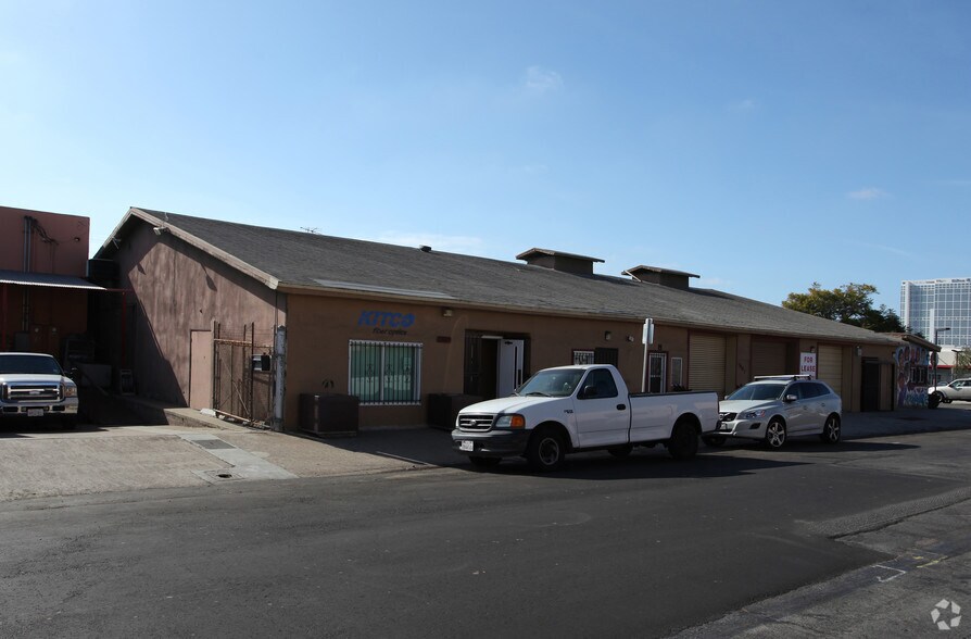 More Photos Of 1805-1809 Main St, San Diego Religious Facility For Lease