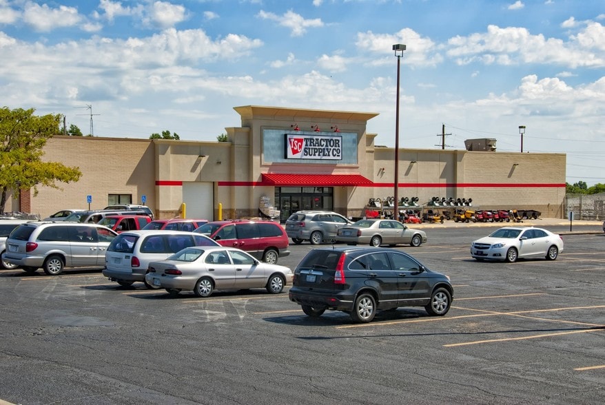 Primary Photo Of 1312 Industrial Rd, Emporia Unknown For Lease