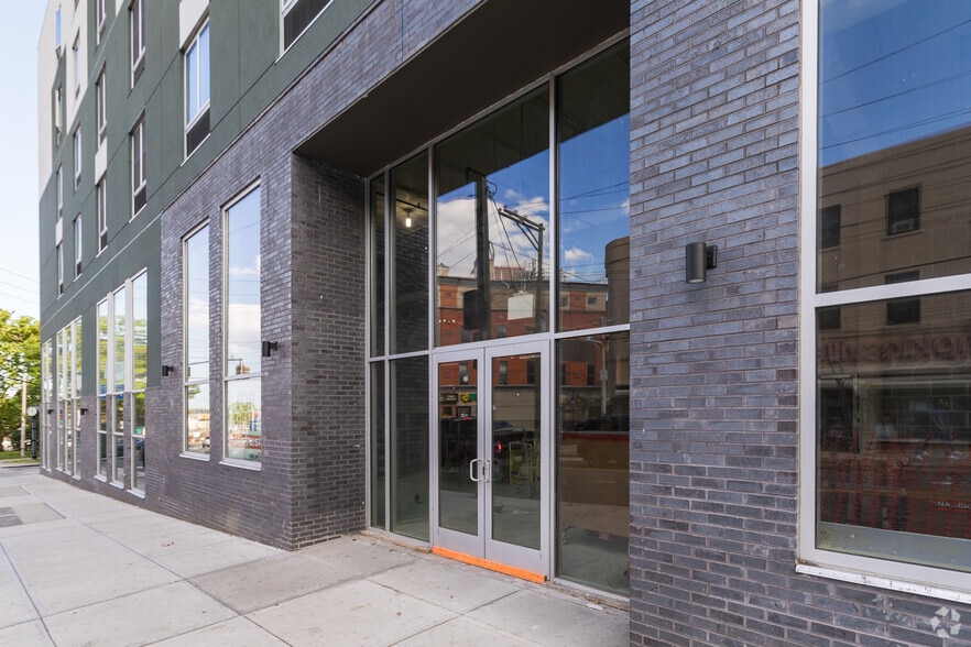 More Photos Of 38 Victory Blvd, Staten Island Office For Lease