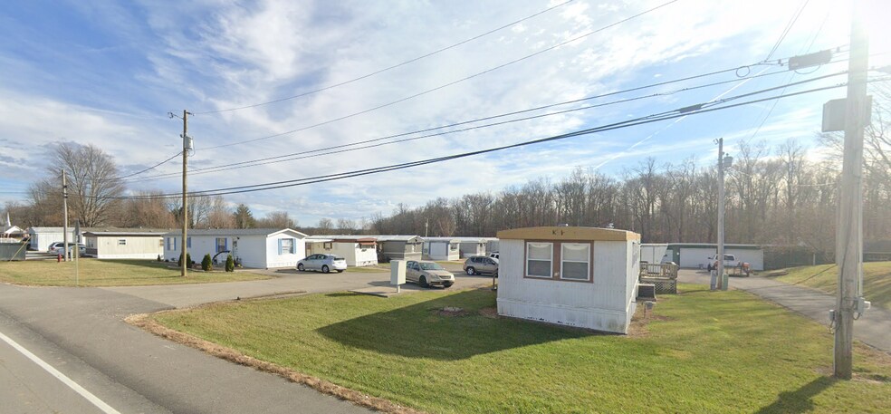 Primary Photo Of 1121 IN-46, Batesville Manufactured Housing Mobile Home Park For Sale