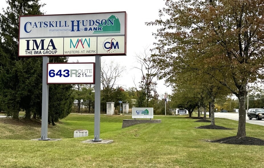 More Photos Of 643 Route 211E, Middletown Storefront Retail Office For Lease