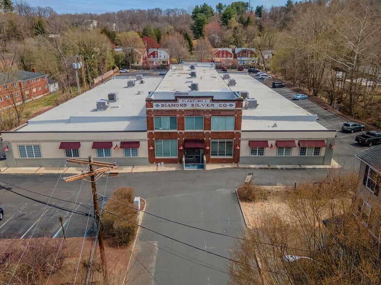 More Photos Of 24 Arnett Ave, Lambertville Office For Lease