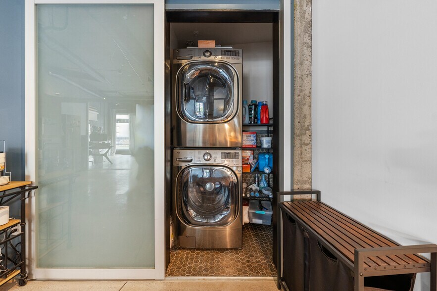 More Photos Of 3940 7th Ave, San Diego Office For Sale