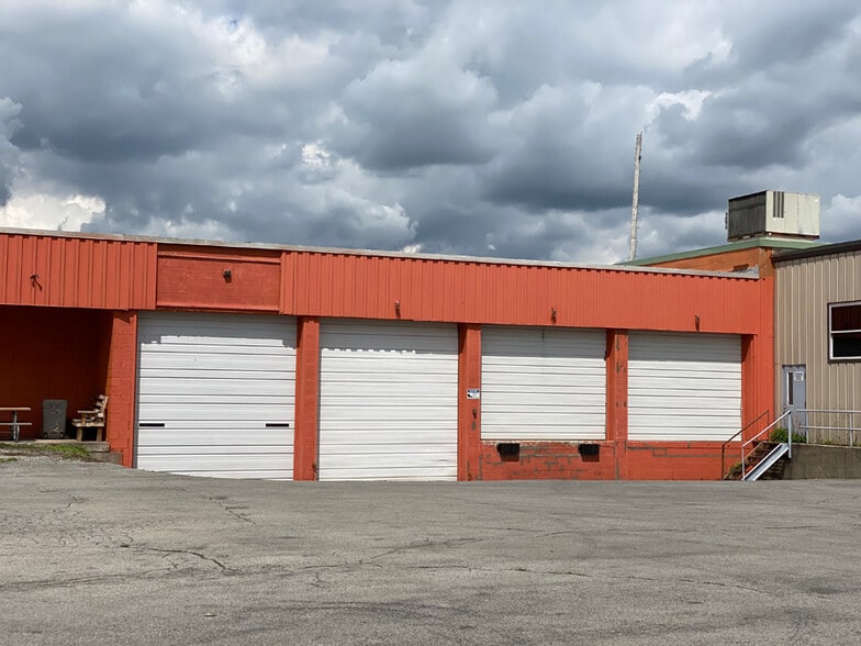 More Photos Of 550 Fillmore Ave, Tonawanda Light Distribution For Sale