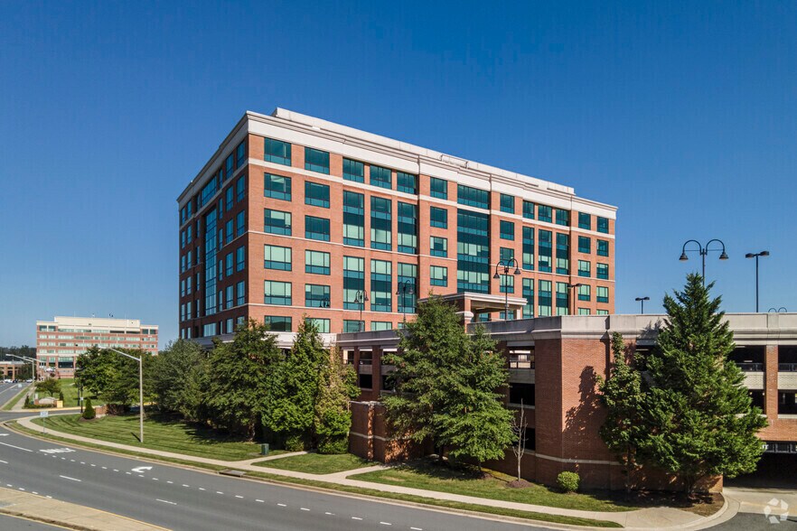 More Photos Of 5900-5920 Kingstowne Towne Ctr, Alexandria Unknown For Lease