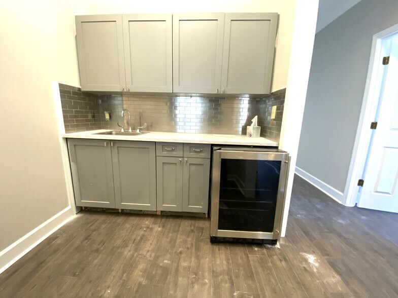 More Photos Of 1830 Peachtree Pky, Cumming Medical For Sale