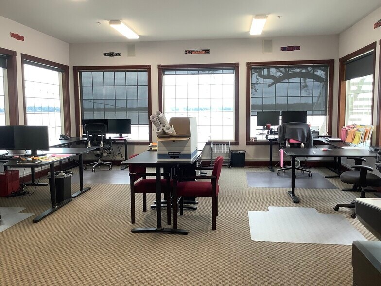 More Photos Of 38 W Grand Ave, Fox Lake Storefront Retail Office For Lease