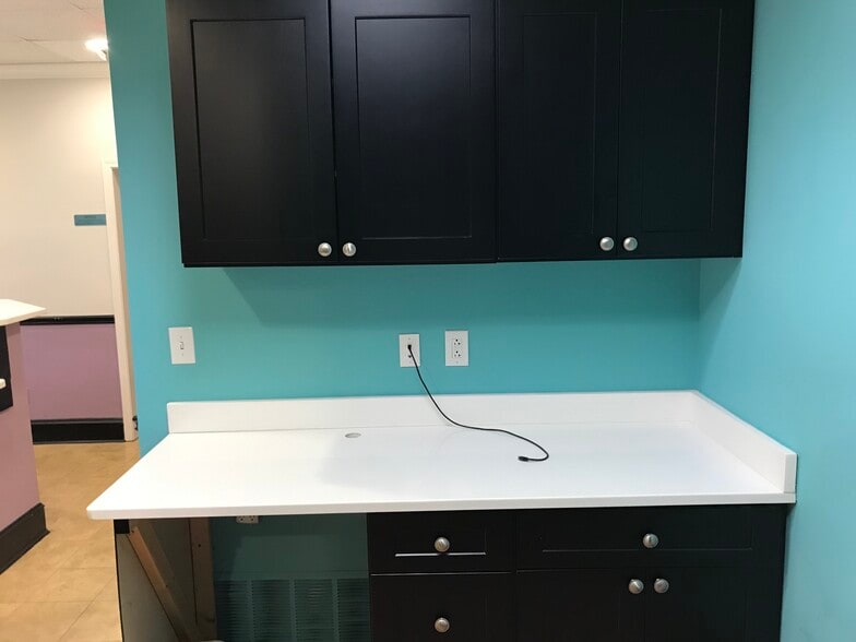 More Photos Of 7961 Hwy 92, Woodstock Medical For Lease