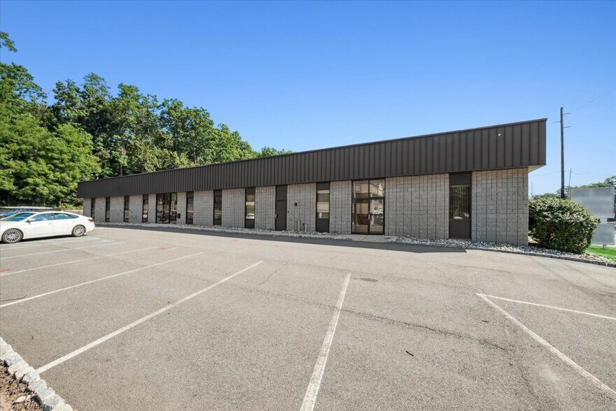 More Photos Of 314-316 Route 22 W, Green Brook Medical For Sale