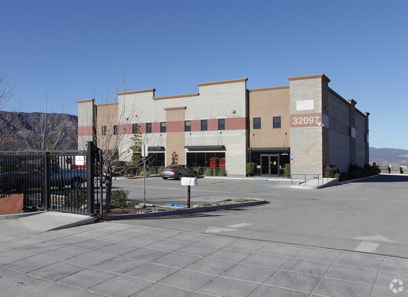More Photos Of 32097 Corydon Rd, Lake Elsinore Warehouse For Lease