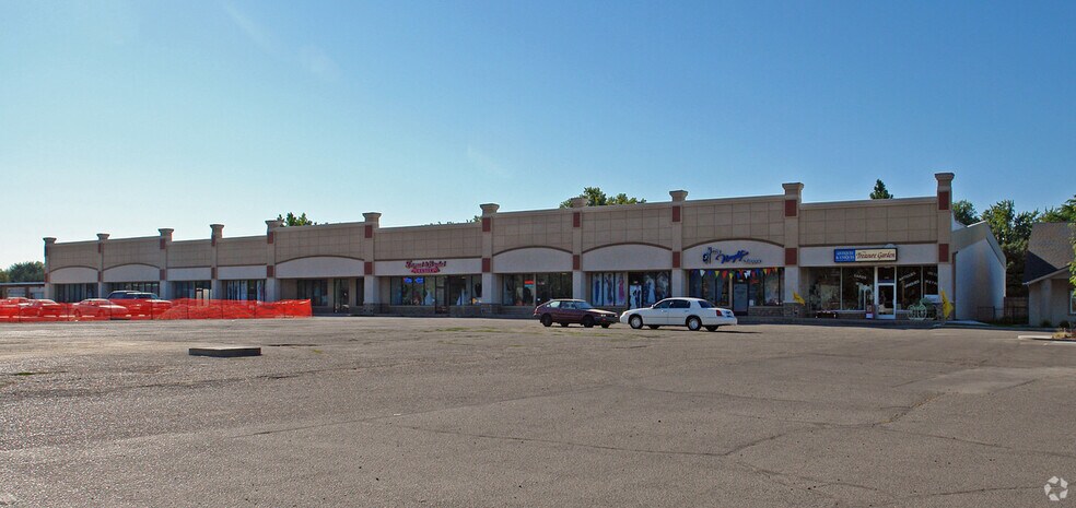 More Photos Of 6423-6521 W Ustick Rd, Boise Unknown For Lease