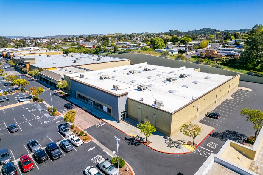 More Photos Of 1200-1400 Fitzgerald Dr, Pinole Unknown For Lease