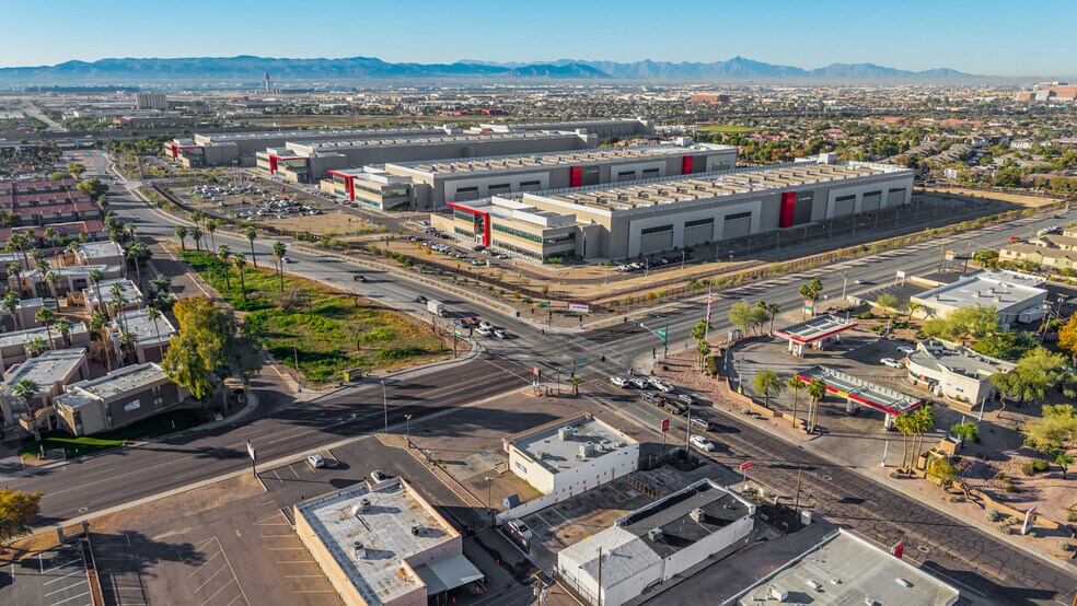 More Photos Of 4002 E McDowell Rd, Phoenix Convenience Store For Sale