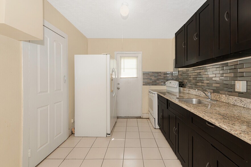 More Photos Of 416 NW 19th Ave, Fort Lauderdale Specialty For Sale