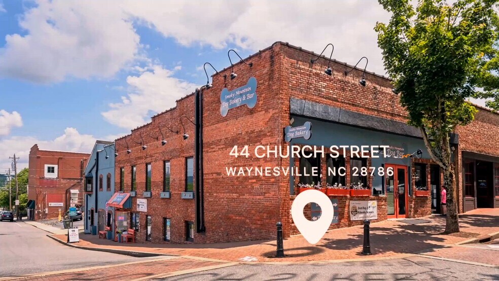 More Photos Of 44 Church St, Waynesville Storefront Retail Residential For Sale