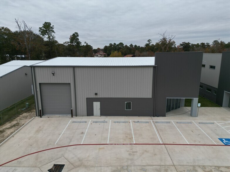 More Photos Of 20735 Old Sorters rd, Porter Industrial For Lease