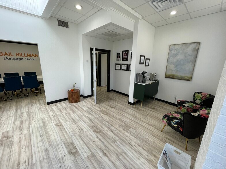 More Photos Of 500 S Tennessee St, McKinney Office For Sale