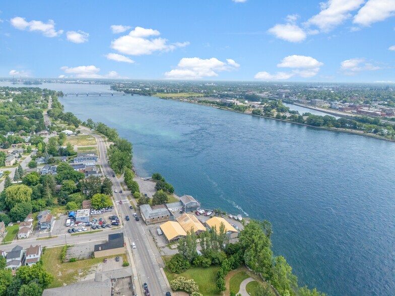 More Photos Of 162 Niagara Blvd, Fort Erie Marina For Sale