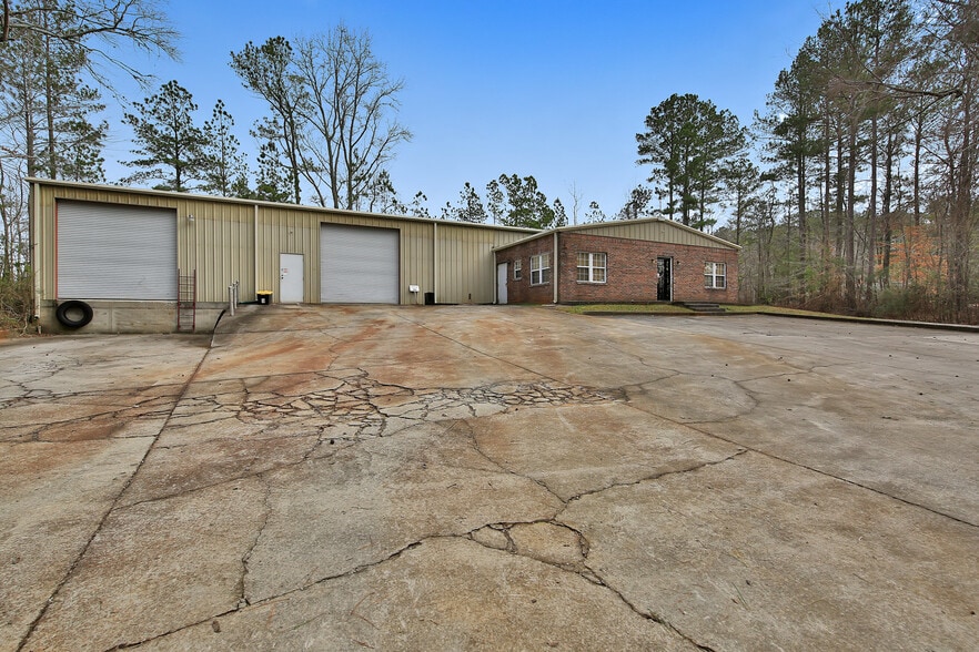 More Photos Of 361 Holcombe Rd, Bremen Warehouse For Lease