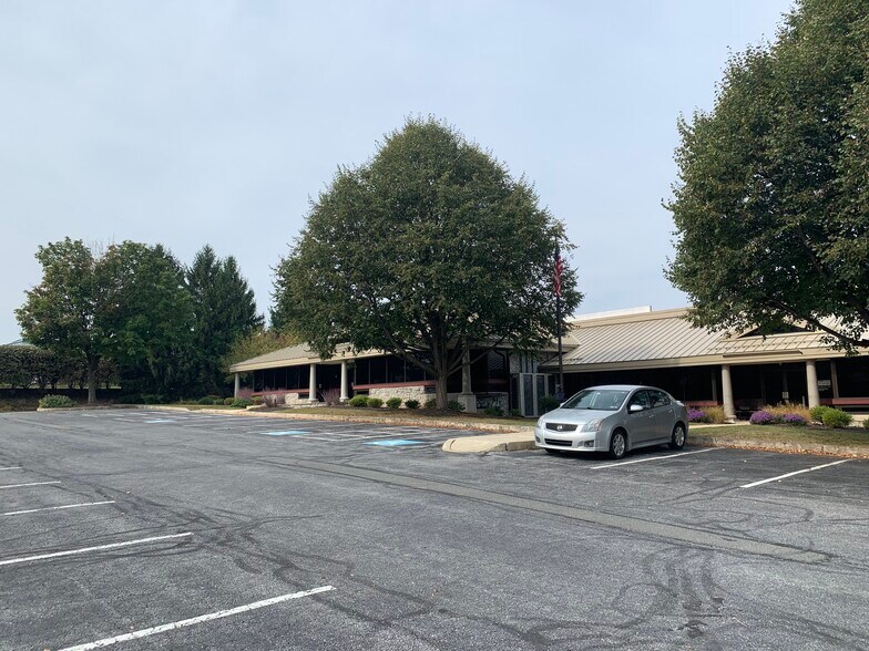 More Photos Of 875 Berkshire Blvd, Wyomissing Office For Lease
