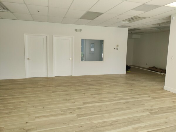 More Photos Of 3020 High Ridge Rd, Boynton Beach Showroom For Lease