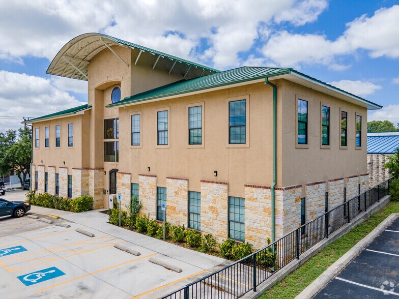More Photos Of 11459 Huebner Rd, San Antonio Medical For Sale
