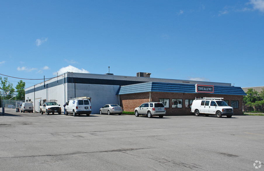 Primary Photo Of 105 Mushroom Blvd, Rochester Warehouse For Lease