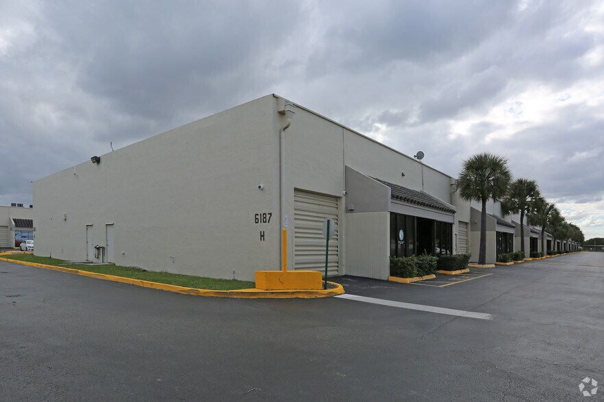 More Photos Of 6187 NW 167th St, Miami Lakes Office For Sale