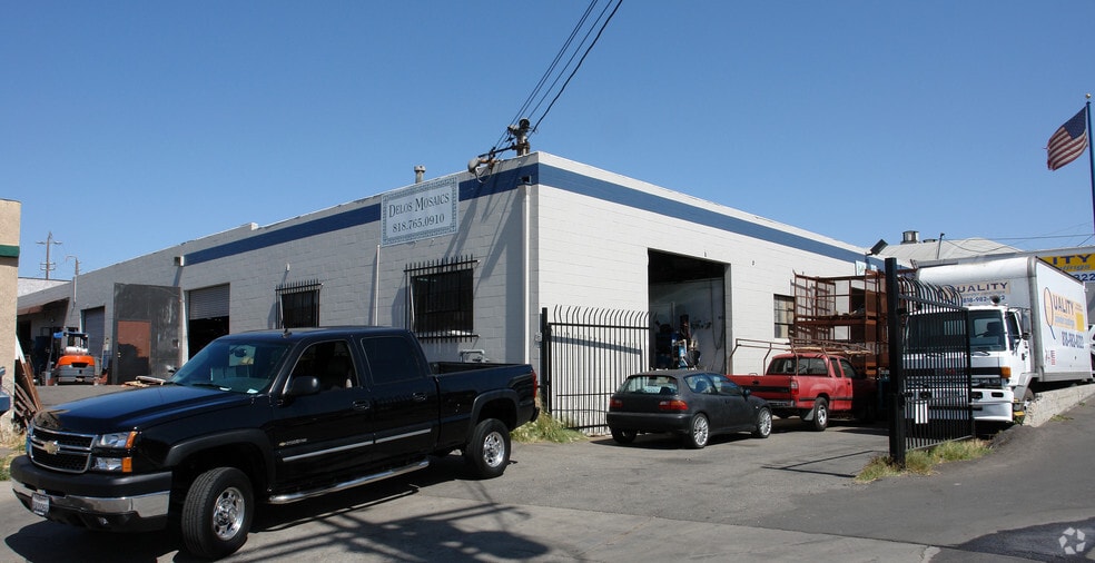 More Photos Of 7373 Atoll Ave, North Hollywood Manufacturing For Lease