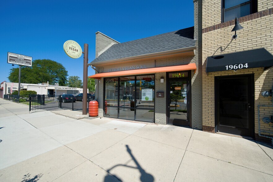 More Photos Of 19614 Grand River Ave, Detroit Storefront For Sale