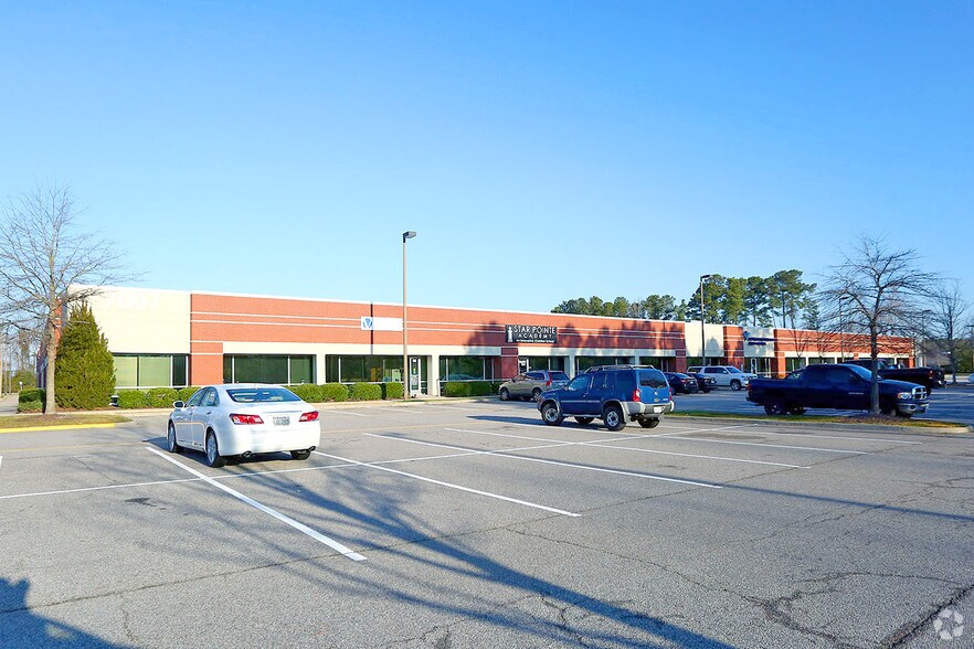 Primary Photo Of 7007 Harbour View Blvd, Suffolk Office For Lease